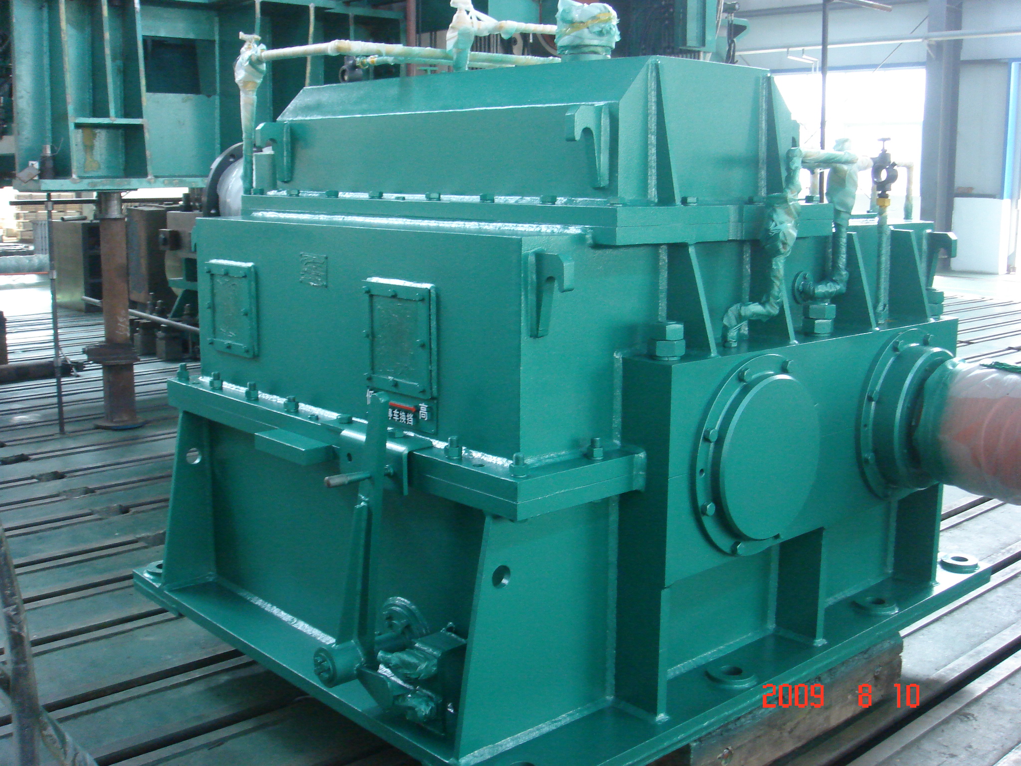 Representative uncoiler and recoiler drive family imagery; the exact configuration varies by application.