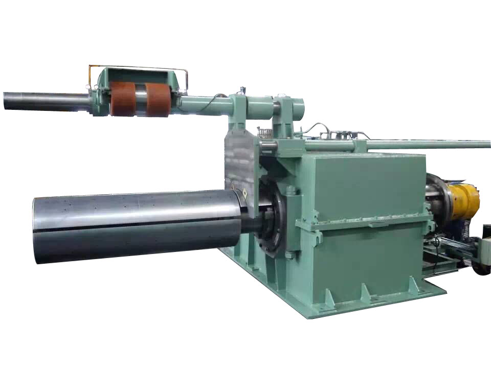 Representative uncoiler and recoiler drive family imagery; the exact configuration varies by application.